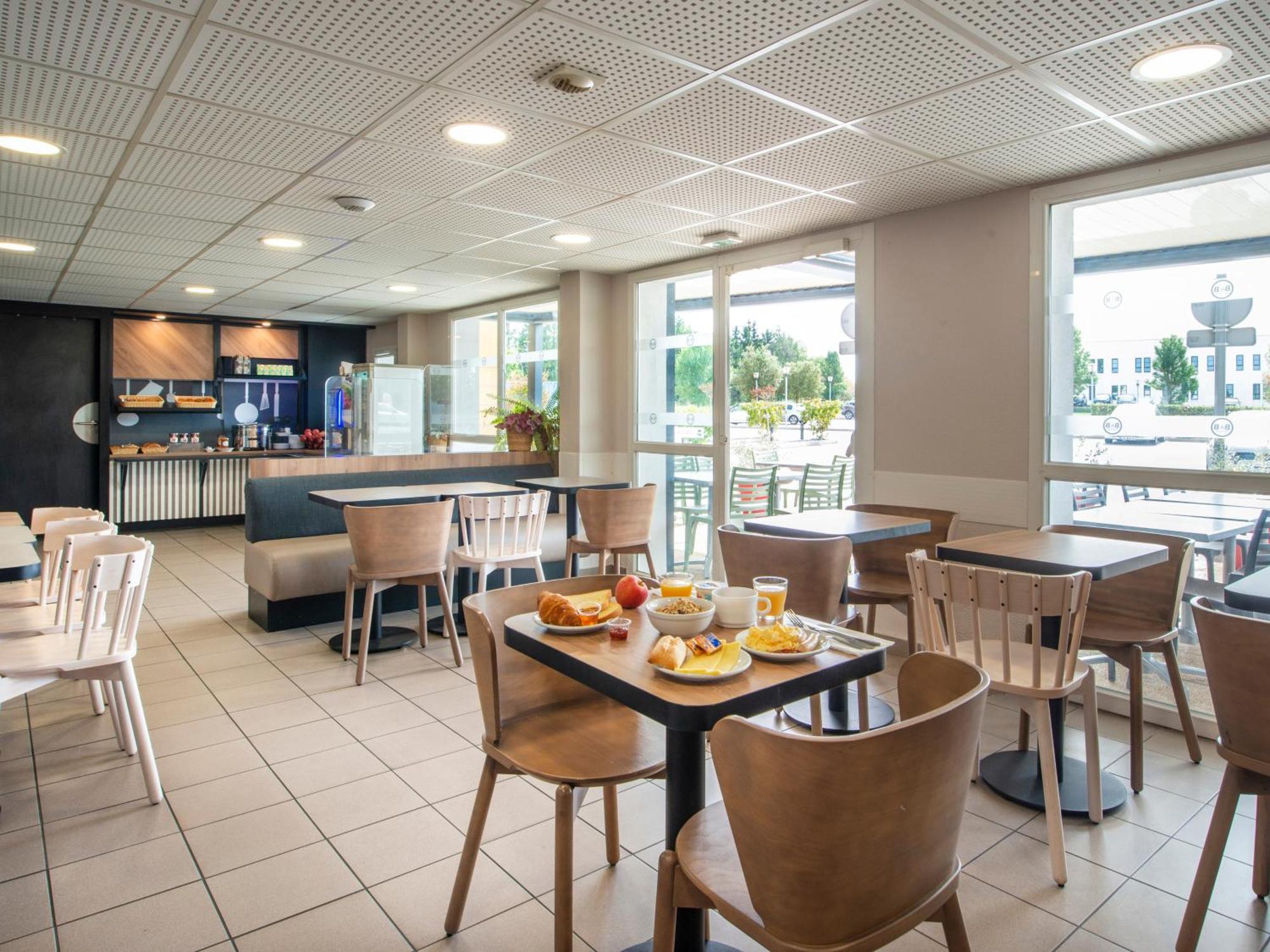 B&B Hotel Cholet Nord المظهر الخارجي الصورة