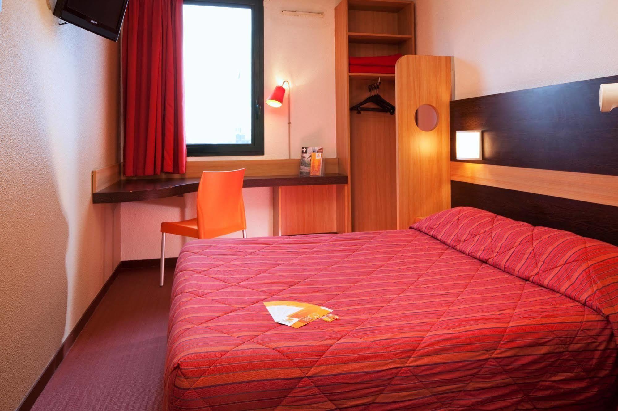 B&B Hotel Cholet Nord المظهر الخارجي الصورة