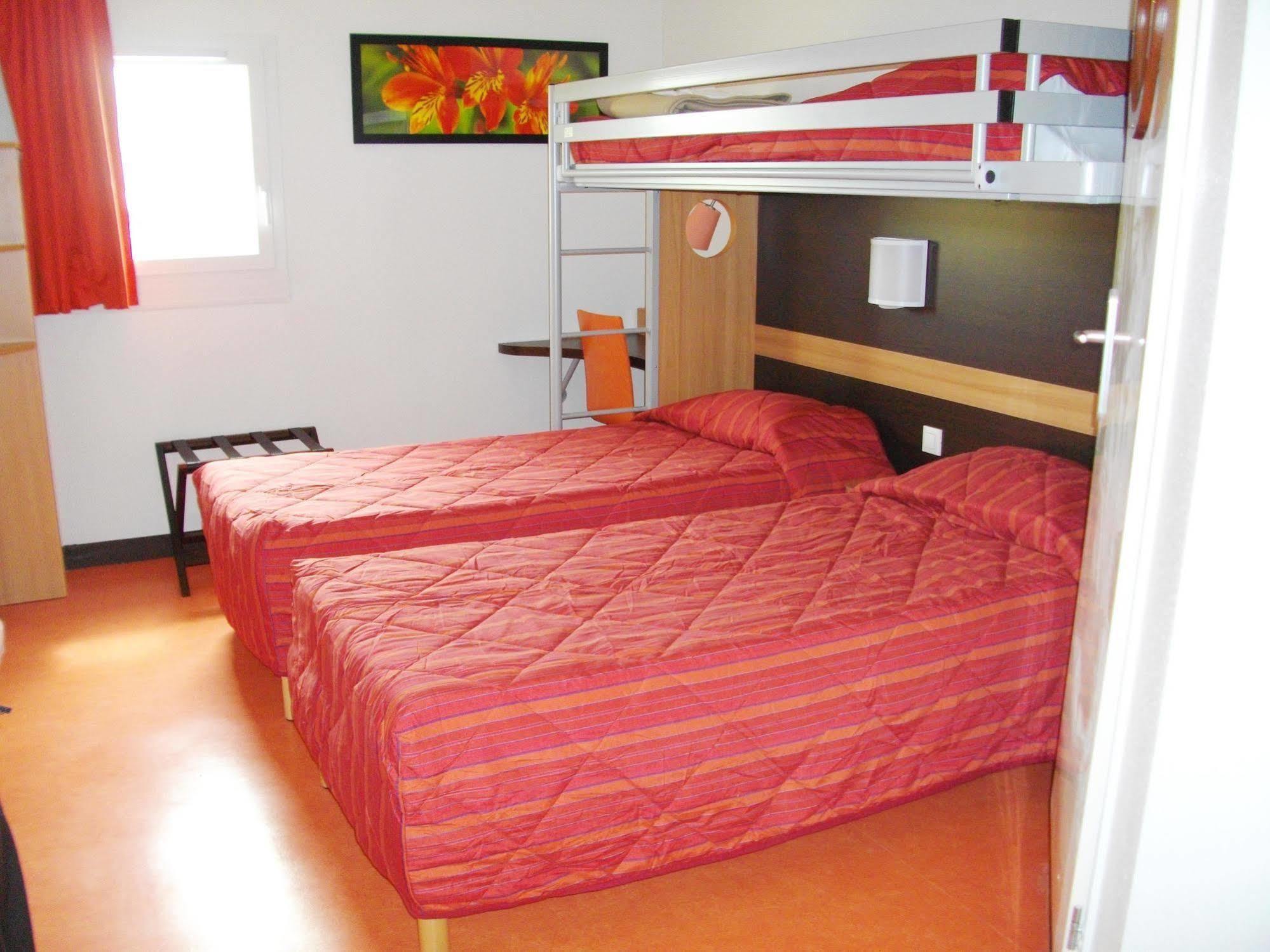 B&B Hotel Cholet Nord المظهر الخارجي الصورة